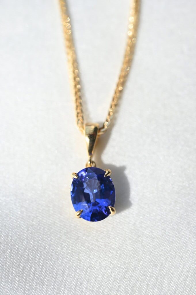 Висулка с Танзанит